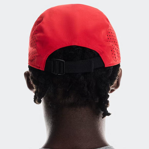 On Lightweight Cap - Red – Merchant of Tennis – Canada's Experts