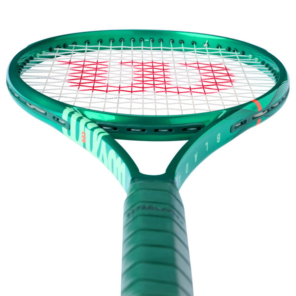 Wilson Blade 98 16x19 v10 – Merchant of Tennis – Canada's Experts
