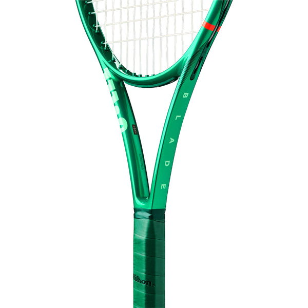 Wilson Blade 100 v10 – Merchant of Tennis – Canada's Experts