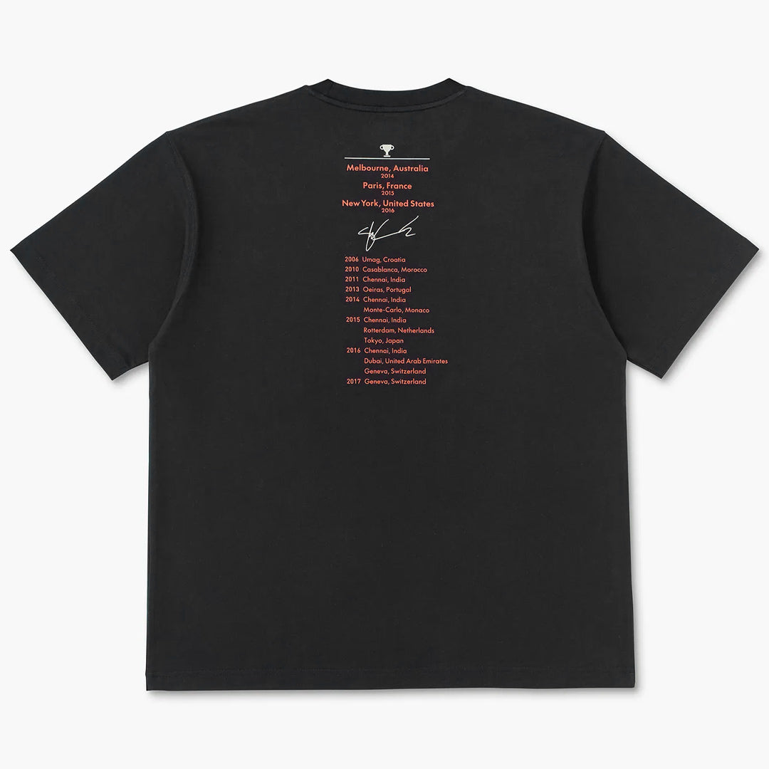 Yonex Men's Stan Wawrinka Farewell Tee - Black/Orange