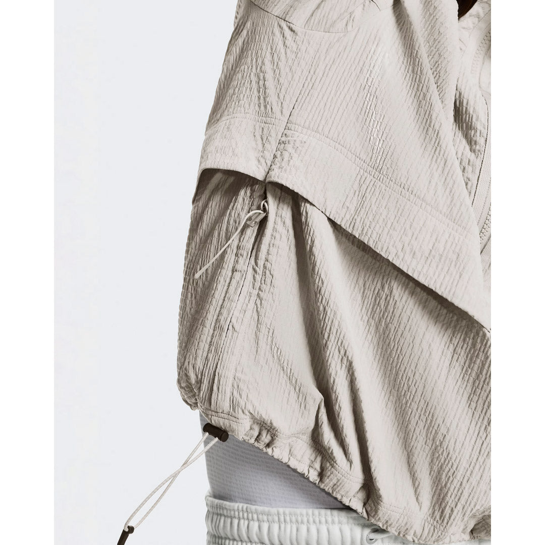 On Women's Courtside Eaze 1/2 Zip Jacket - Beige