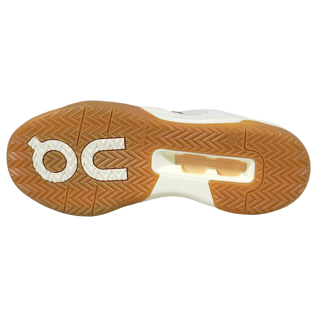 On Women's THE ROGER Clubhouse Pro - White/Ivory