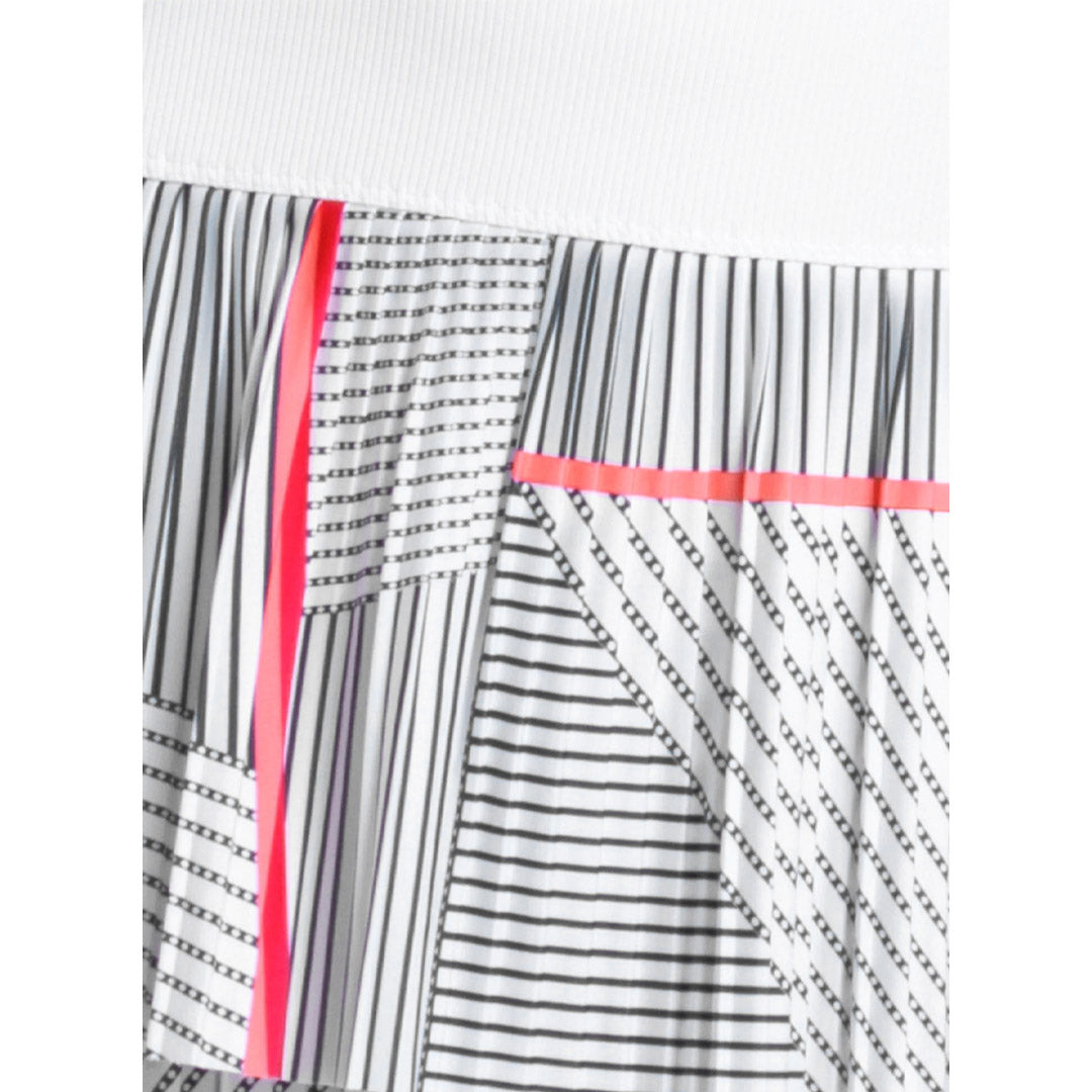 Lucky In Love Women's Glow Set Geo Glow Pleated Skort - White/Multi