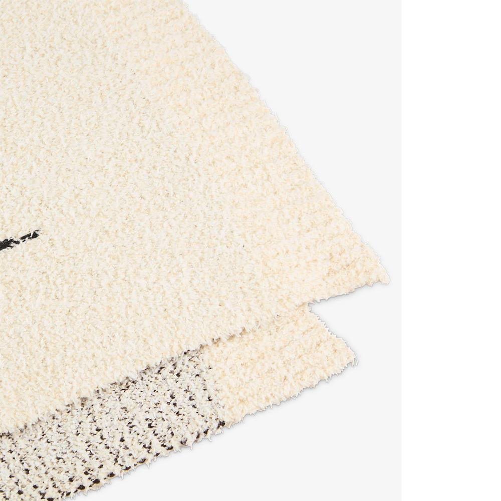 Nike Oversize Boucle Knit Blanket - Light Orewood/Black – Merchant